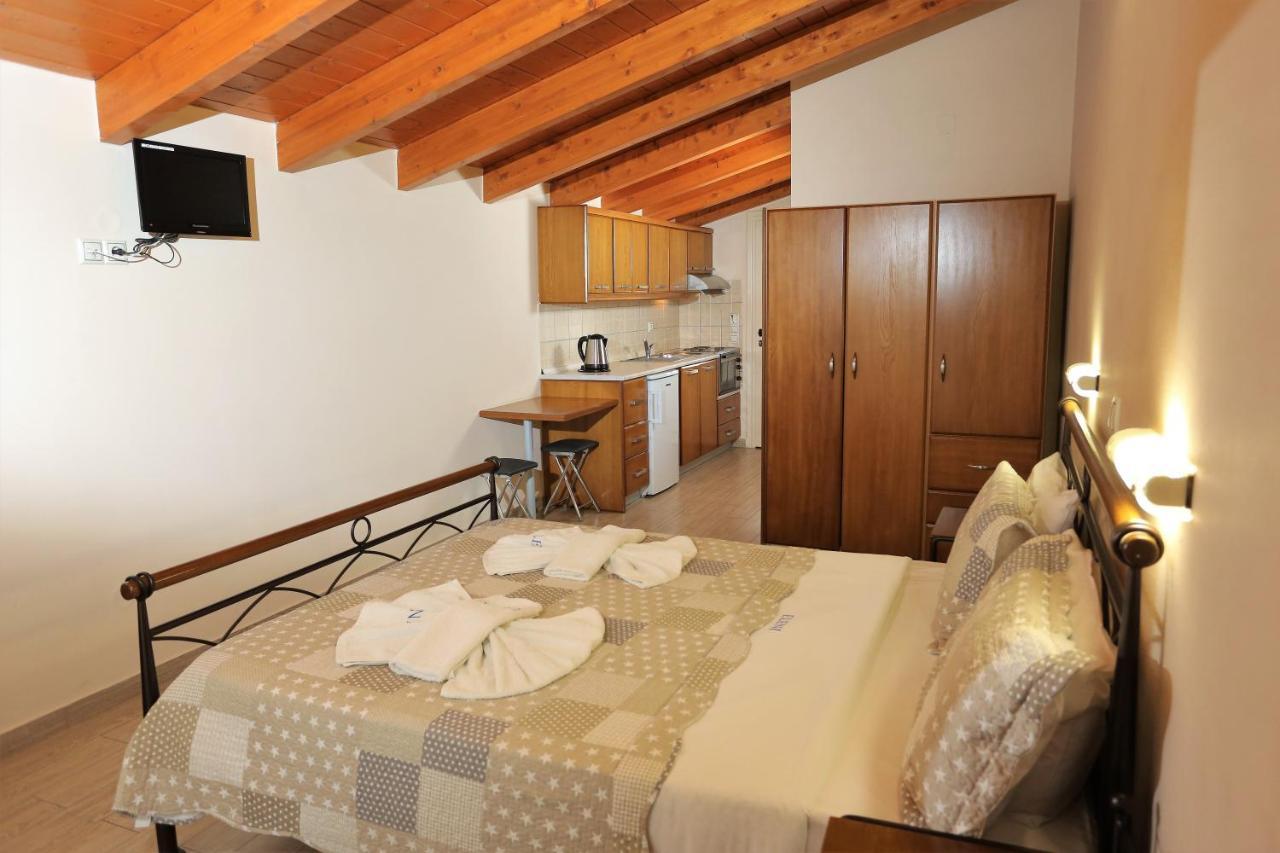 Eleni Studios Parga Exterior photo